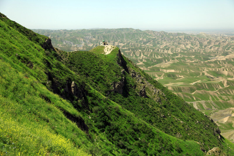 گورستان و زیارتگاه خالد نبی