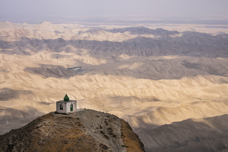 گورستان و زیارتگاه خالد نبی